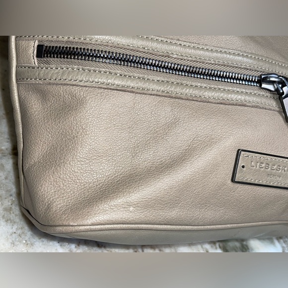 LIEBESKIND Berlin Fenja Zip Shoulder Bag Hobo - Picture 10 of 15